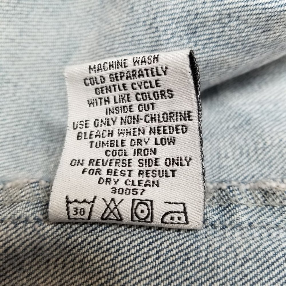 Romeo & Juliet Couture Yoke Denim Jacket Medium - Picture 7 of 8